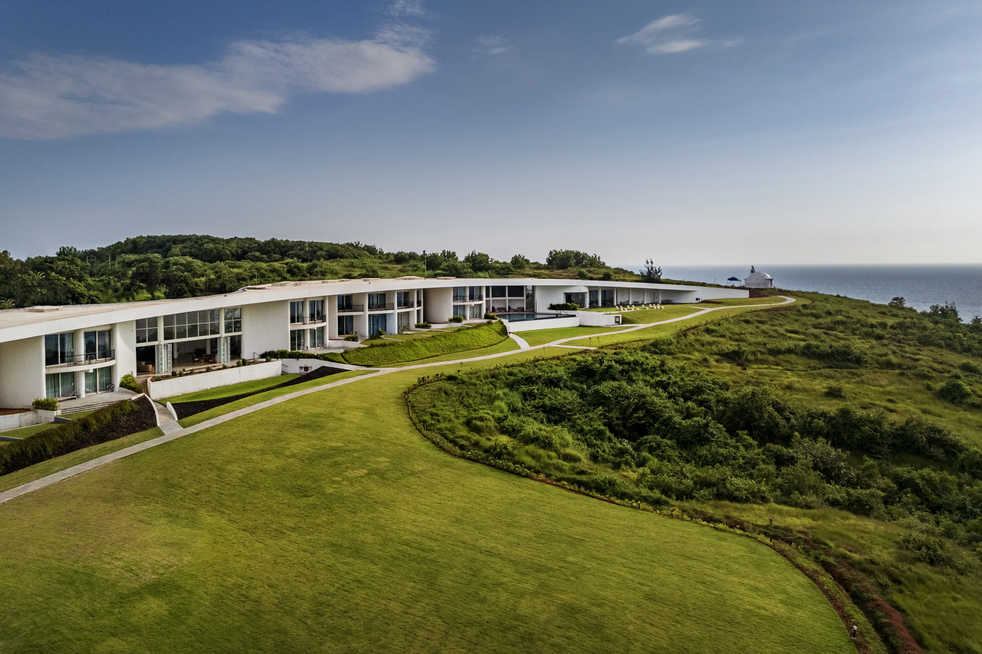 Sprawling Lawns